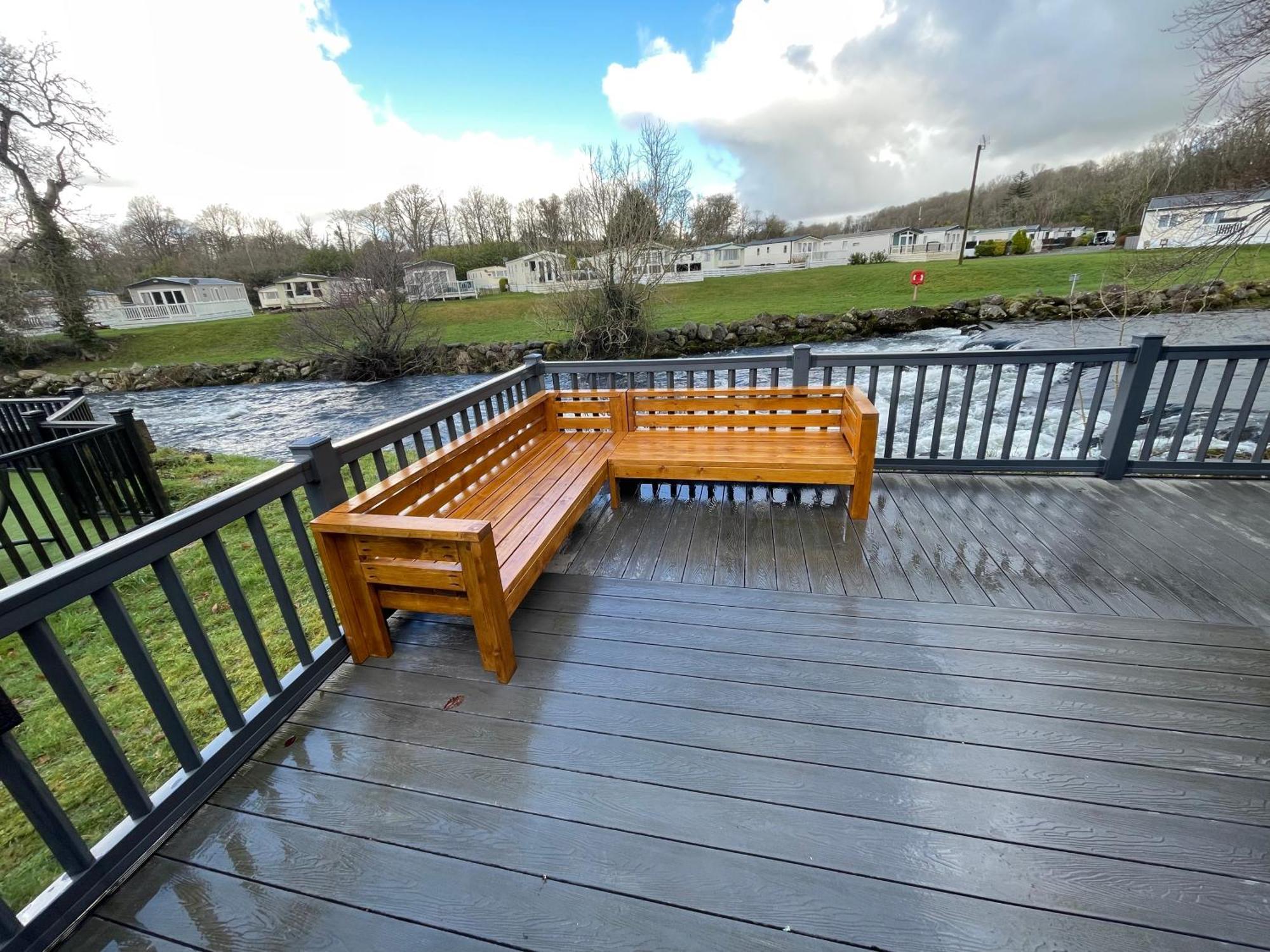 Stunning 3 Bed Riverside Cabin In Snowdonia Caeathro Esterno foto